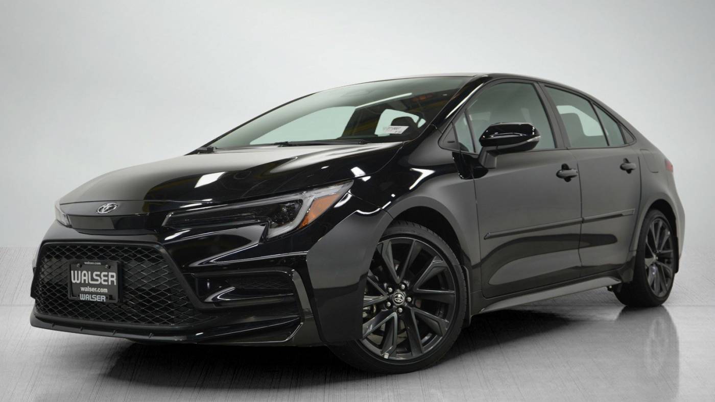 2023 Toyota Corolla SE — Sedan — 5,950 mi — Bloomington, MN