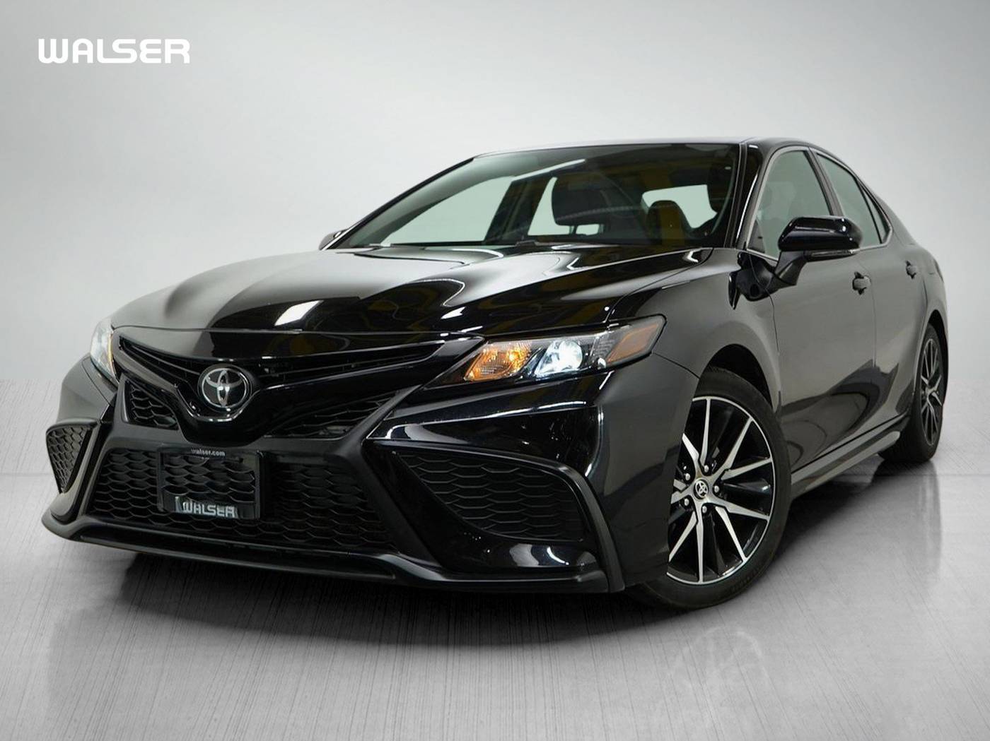 2023 Toyota Camry SE — Sedan — 60,454 mi — Bloomington, MN