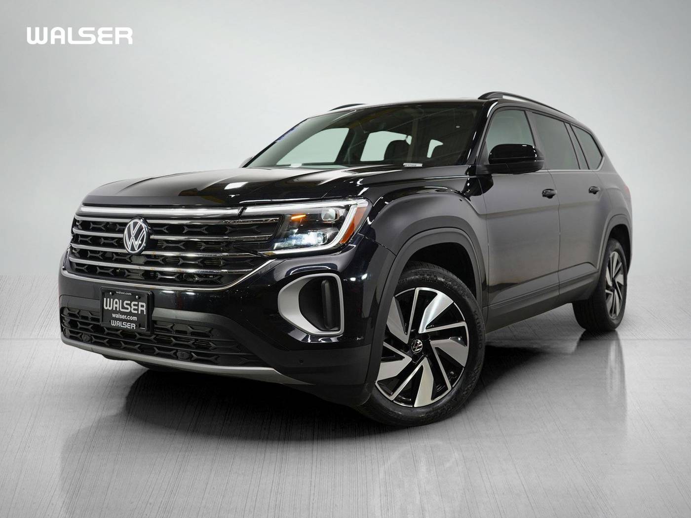 2025 Volkswagen Atlas SE with Technology — SUV — 33,904 mi — Bloomington, MN