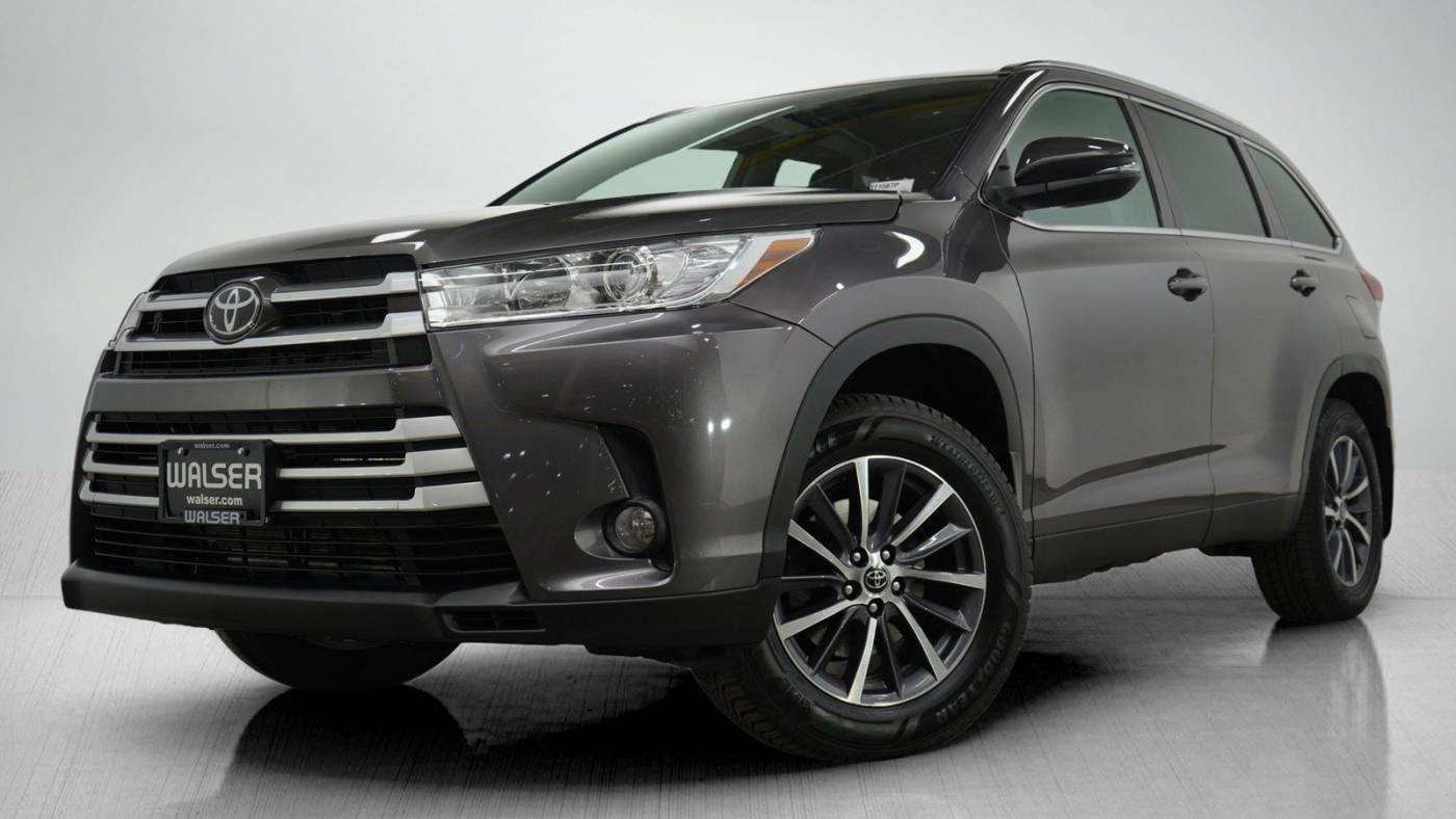 2019 Toyota Highlander SE V6 — SUV — 44,304 mi — Bloomington, MN