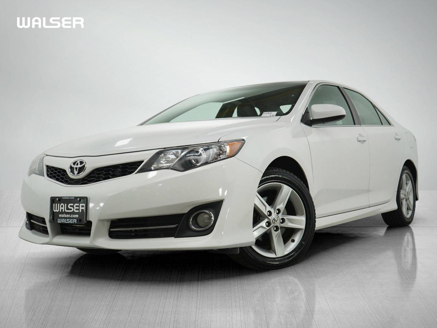 2014 Toyota Camry SE — Sedan — 185,613 mi — Bloomington, MN