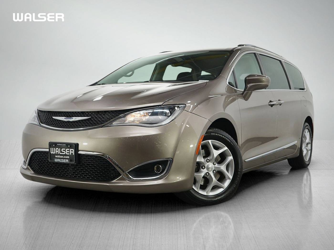 2018 Chrysler Pacifica Touring L Plus — Minivan — 93,953 mi — Bloomington, MN