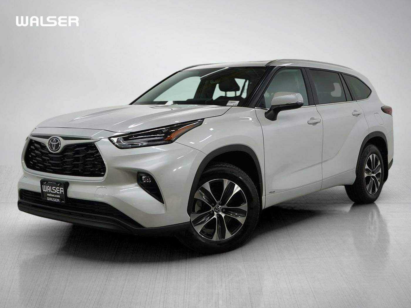 2025 Toyota Highlander Hybrid XLE — SUV — 10,604 mi — Bloomington, MN