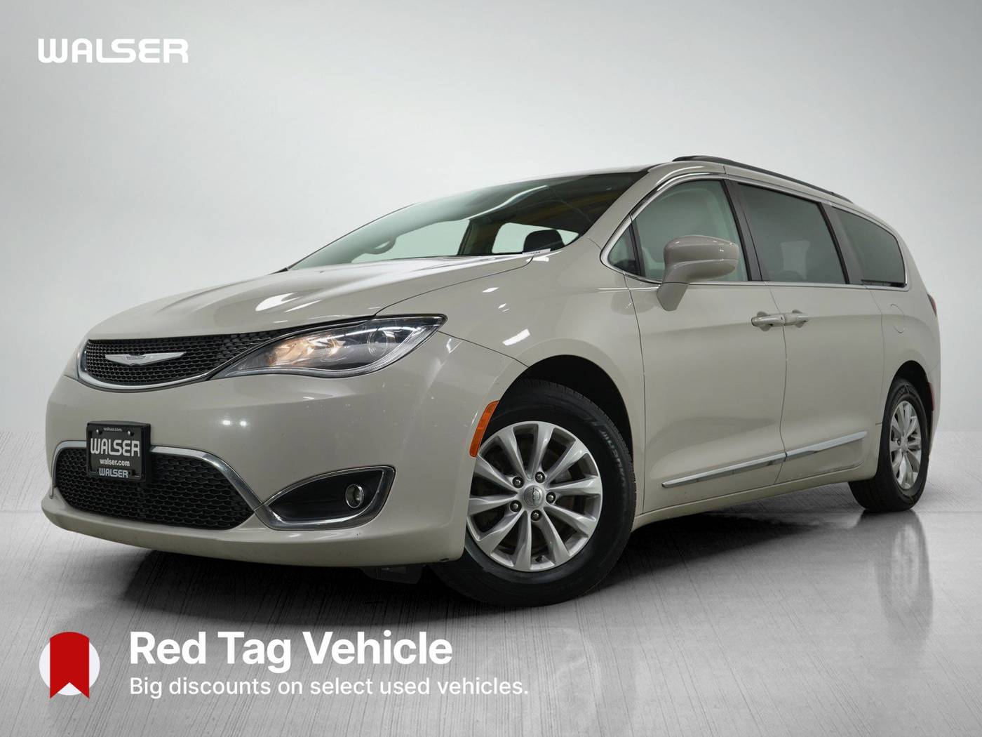 2017 Chrysler Pacifica Touring L — Minivan — 157,524 mi — Bloomington, MN