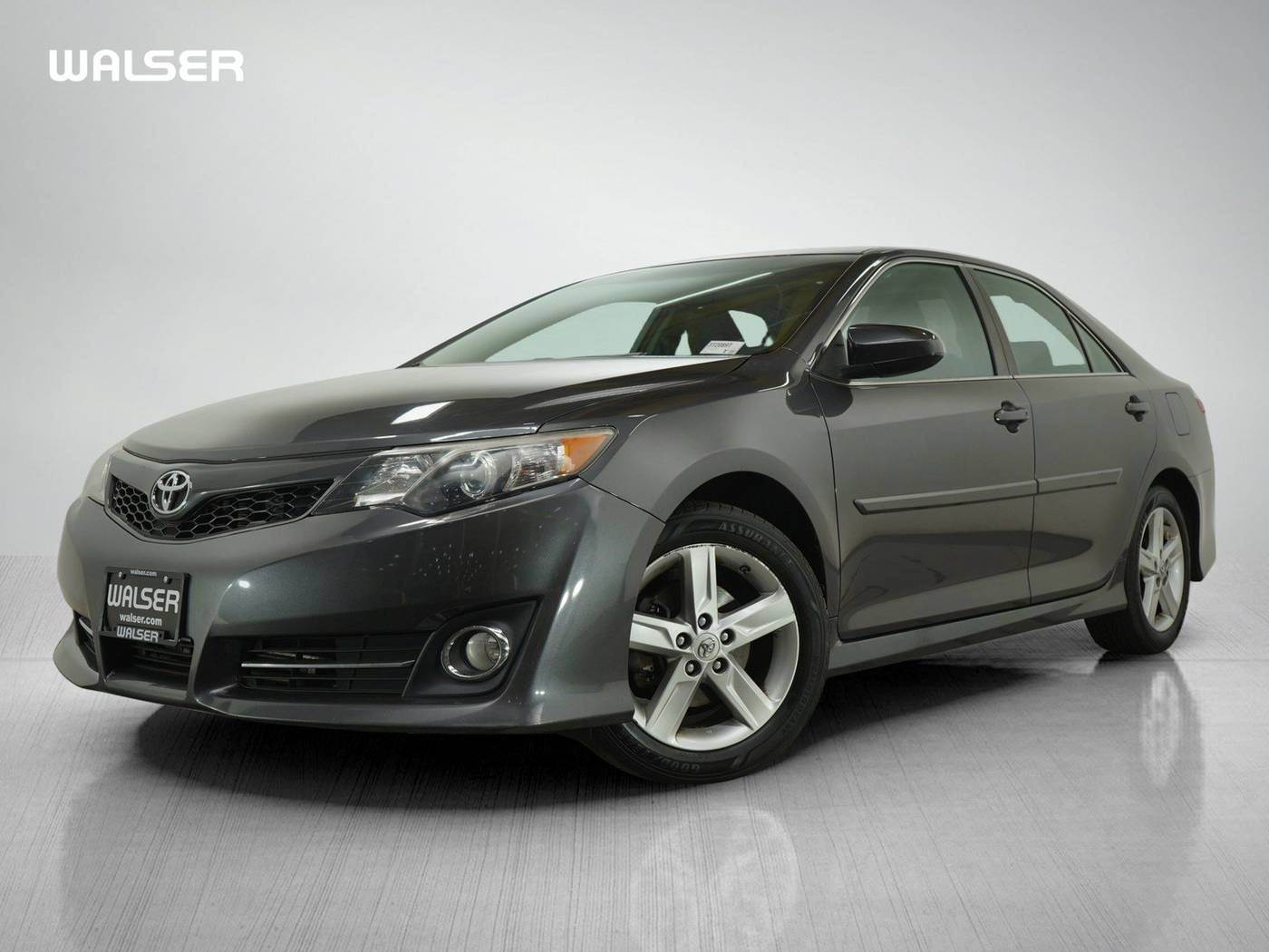 2013 Toyota Camry SE — Sedan — 136,699 mi — Bloomington, MN
