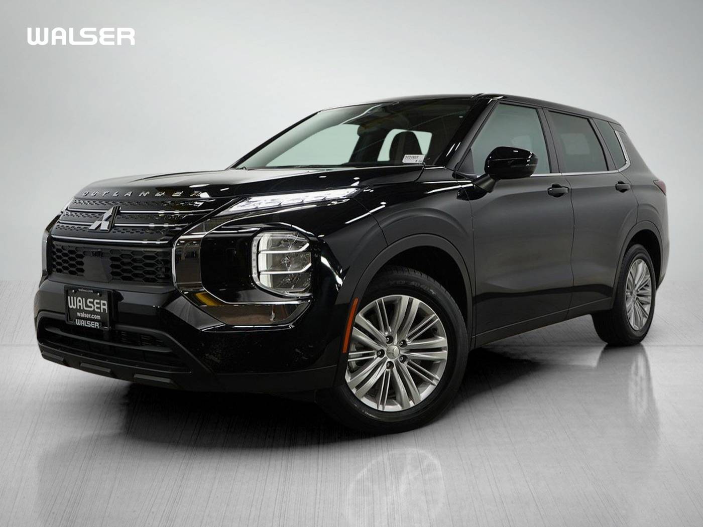 2023 Mitsubishi Outlander ES — SUV — 12,812 mi — Bloomington, MN