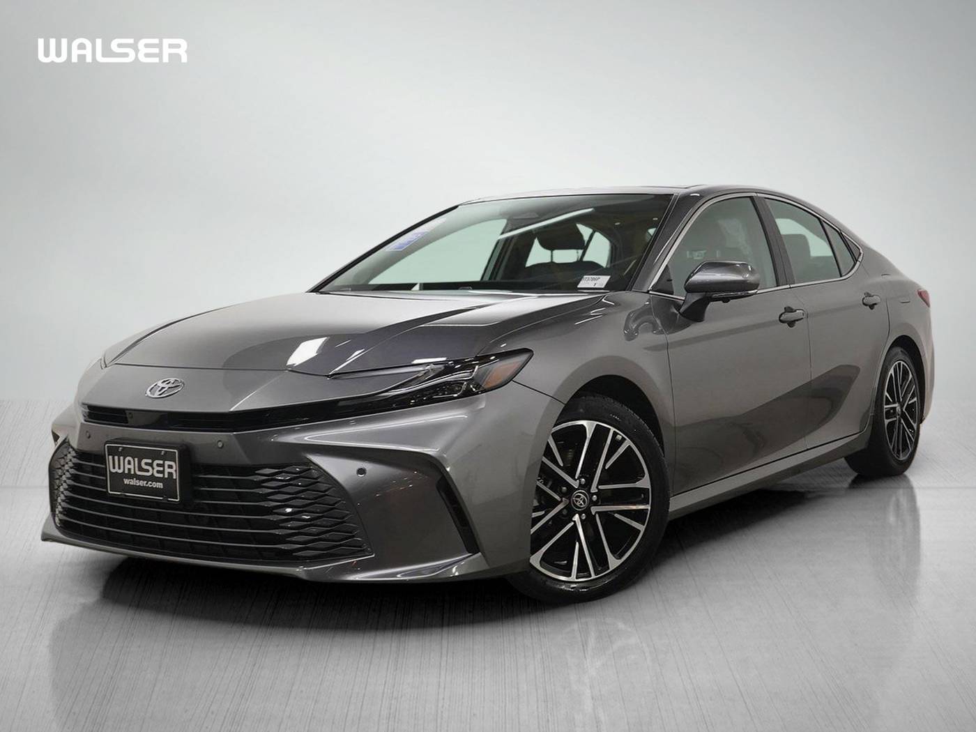 2025 Toyota Camry Hybrid XLE — Sedan — 9,611 mi — Bloomington, MN