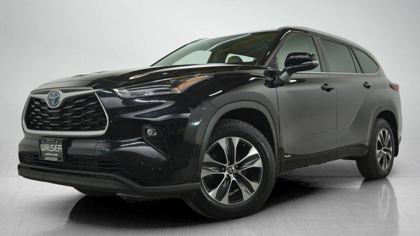2023 Toyota Highlander Hybrid XLE — SUV — 93,217 mi — Bloomington, MN