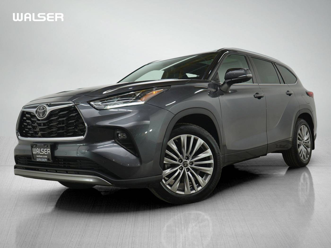 2023 Toyota Highlander L — SUV — 6,749 mi — Bloomington, MN