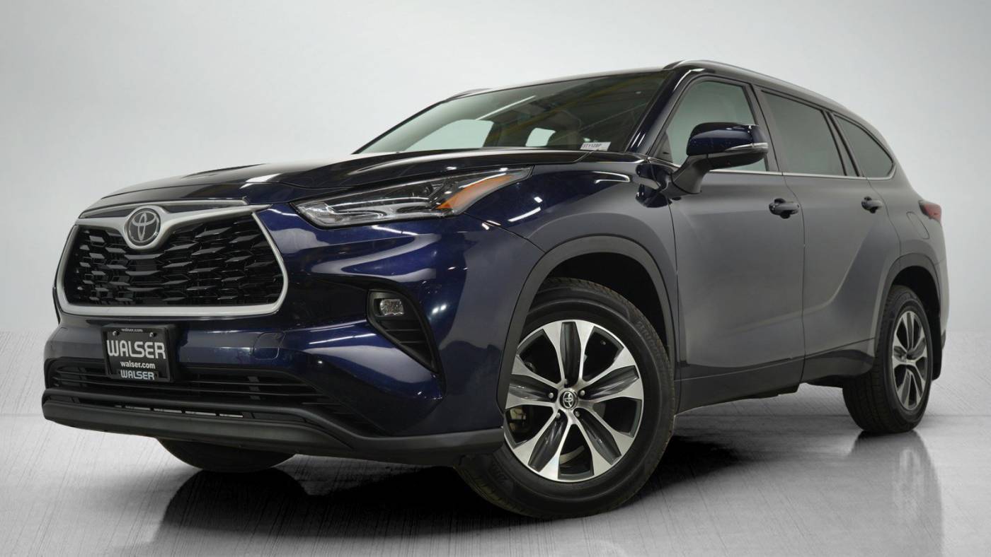 2021 Toyota Highlander XLE — SUV — 40,088 mi — Bloomington, MN