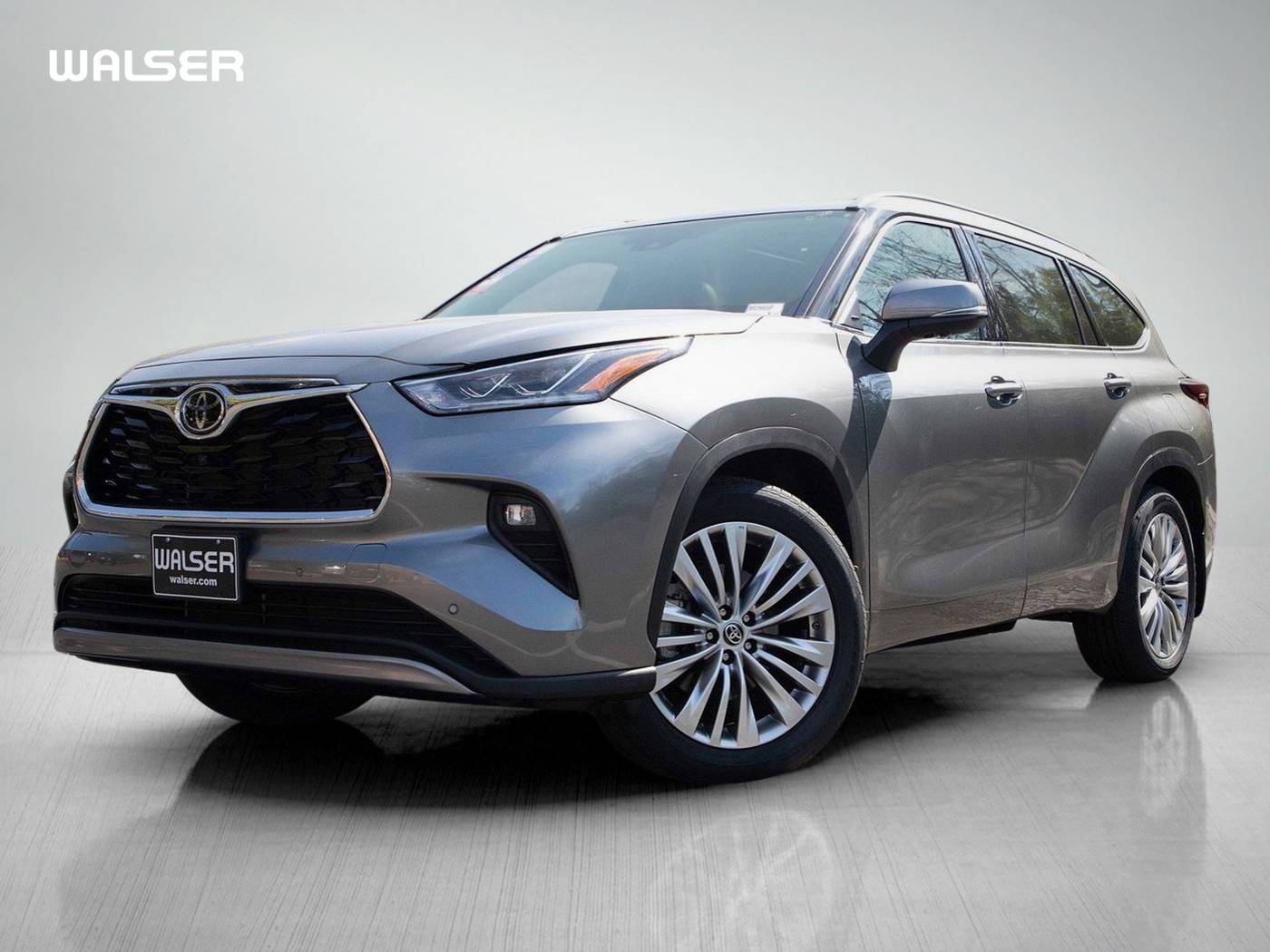 2025 Toyota Highlander LE — SUV — 10,506 mi — Bloomington, MN