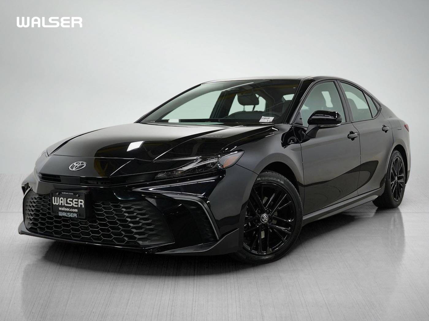 2025 Toyota Camry Hybrid SE — Sedan — 6,710 mi — Bloomington, MN