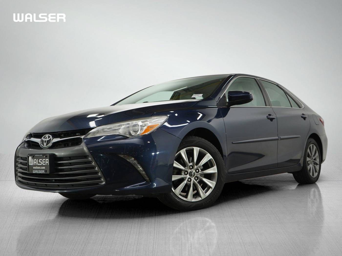2016 Toyota Camry XLE — Sedan — 114,552 mi — Bloomington, MN