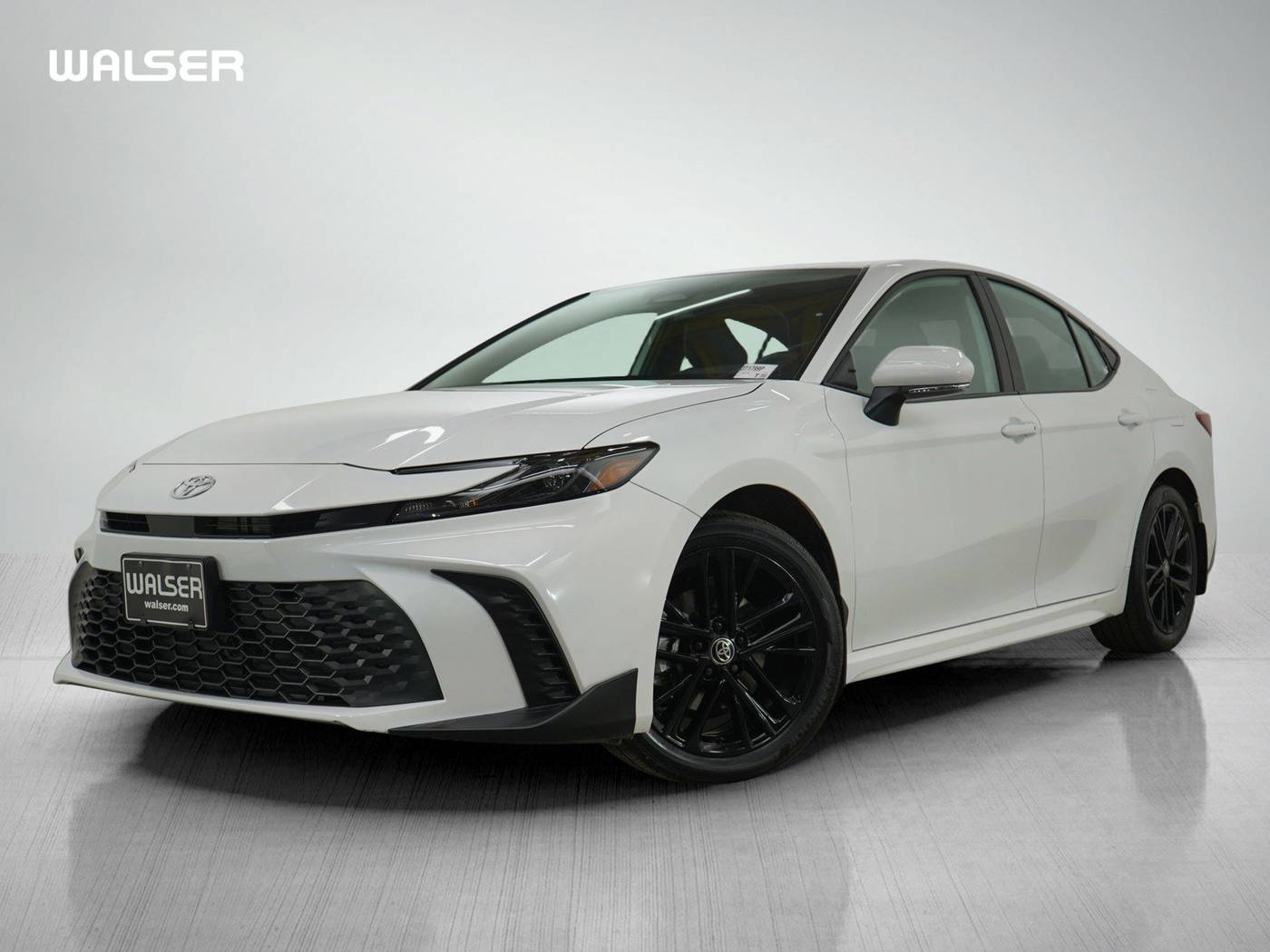 2025 Toyota Camry SE — Sedan — 10,786 mi — Bloomington, MN