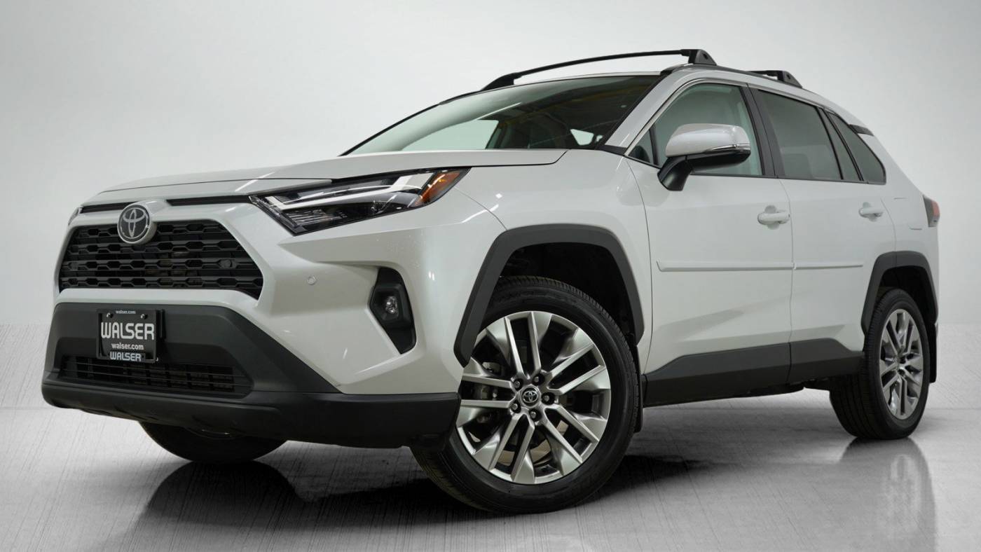 2023 Toyota RAV4 XLE Premium — SUV — 16,066 mi — Bloomington, MN