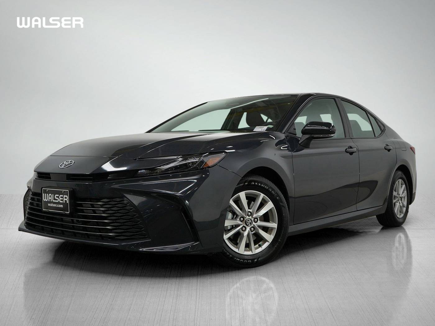 2025 Toyota Camry Hybrid LE — Sedan — 6,998 mi — Bloomington, MN