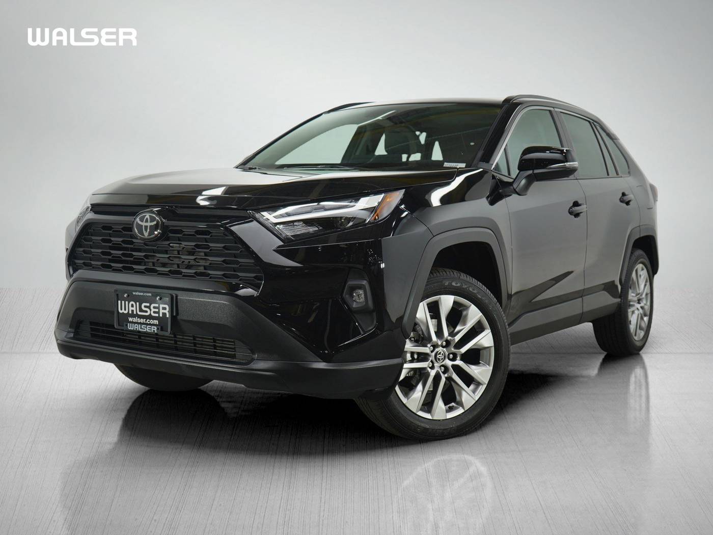 2025 Toyota RAV4 XLE Premium — SUV — 1,906 mi — Bloomington, MN