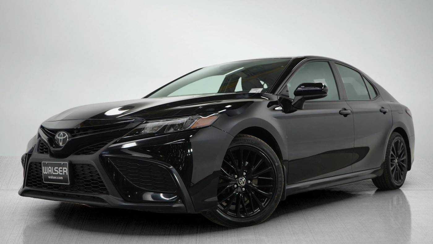 2021 Toyota Camry SE Nightshade — Sedan — 54,381 mi — Bloomington, MN