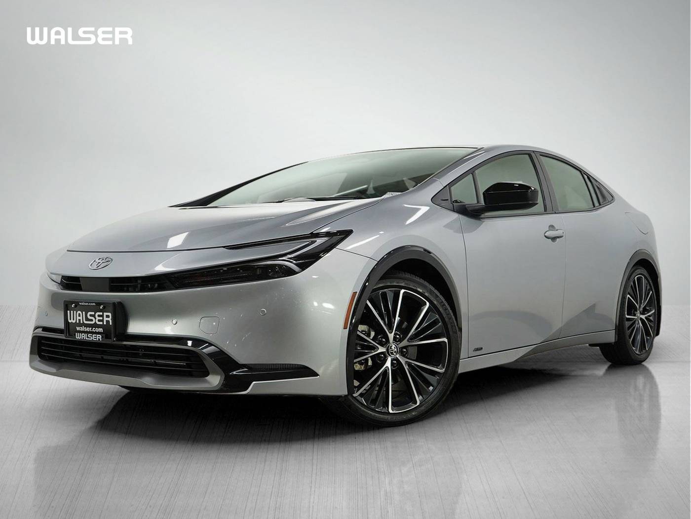 2025 Toyota Prius XLE — Hatchback — 10,595 mi — Bloomington, MN