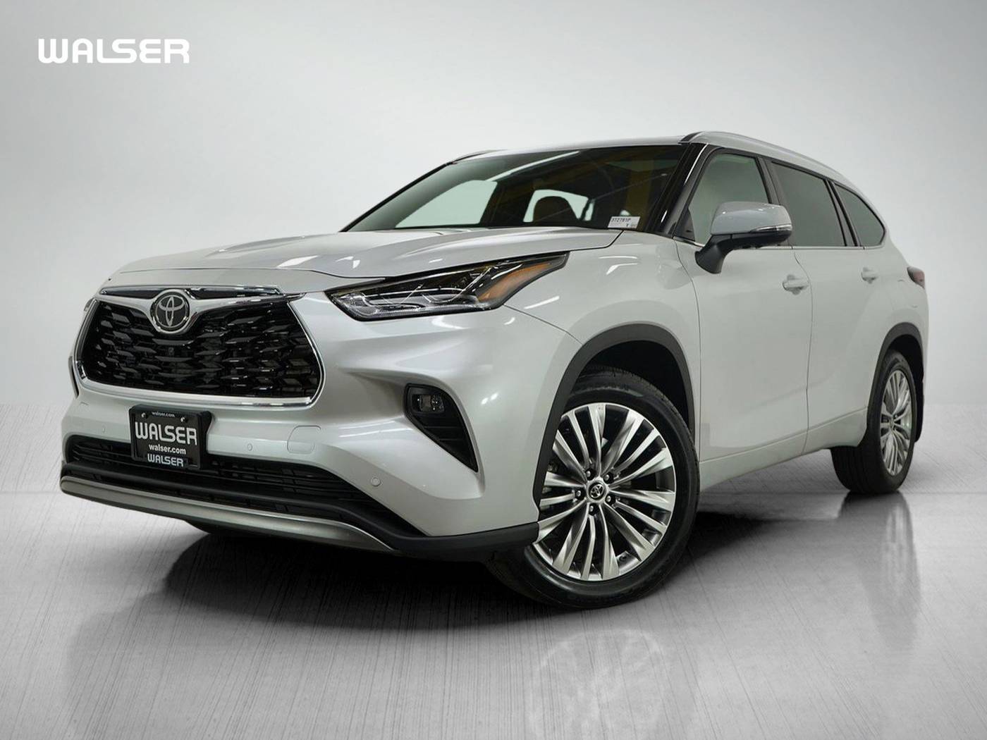 2025 Toyota Highlander Platinum — SUV — 4,839 mi — Bloomington, MN