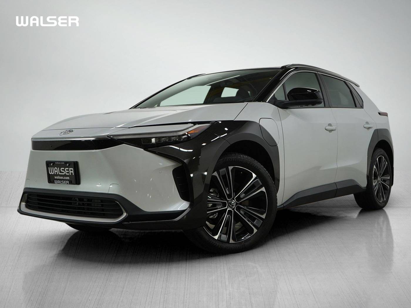 2023 Toyota bZ4X Limited — SUV — 696 mi — Bloomington, MN