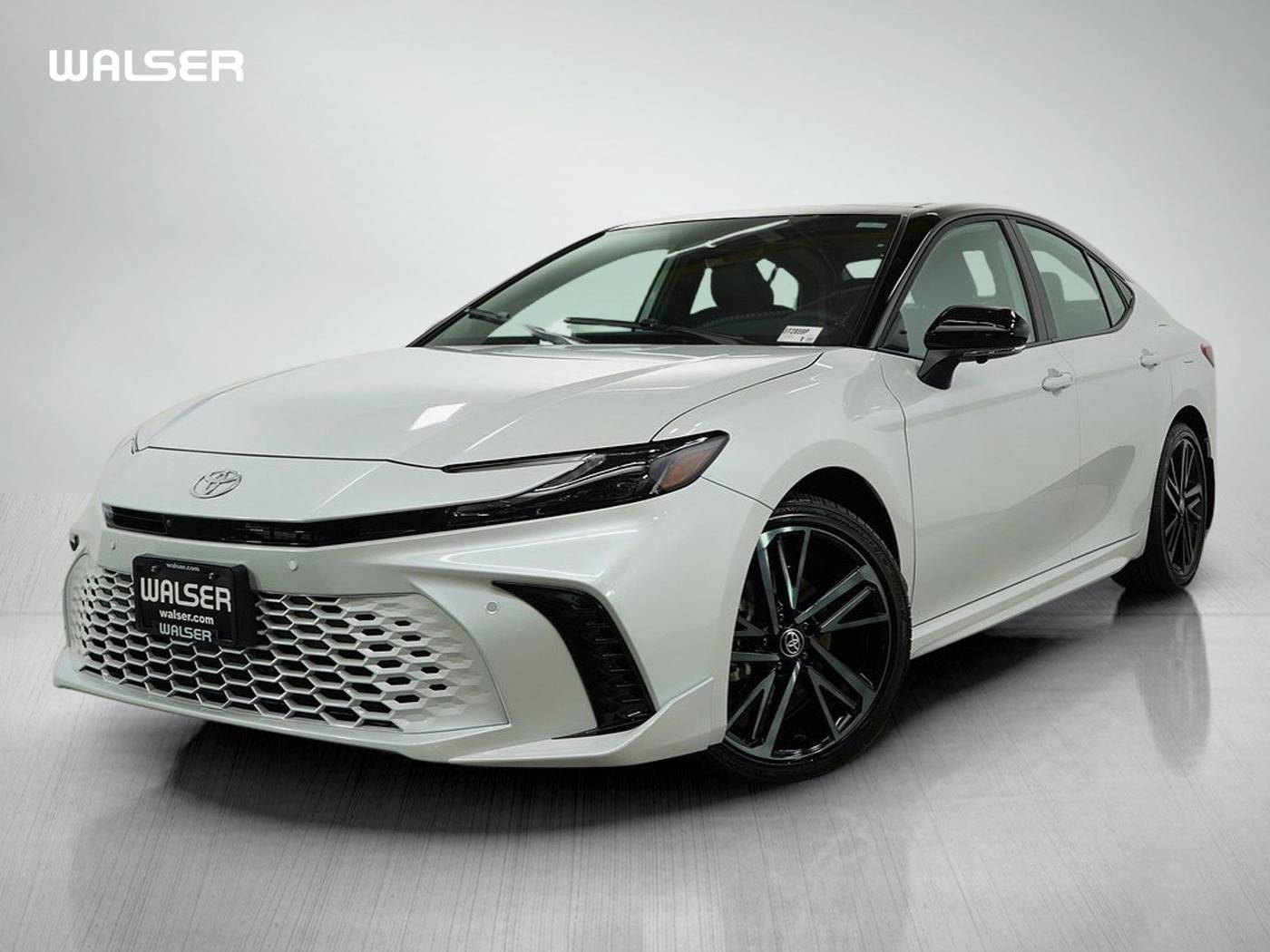 2025 Toyota Camry Hybrid XSE — Sedan — 4,406 mi — Bloomington, MN