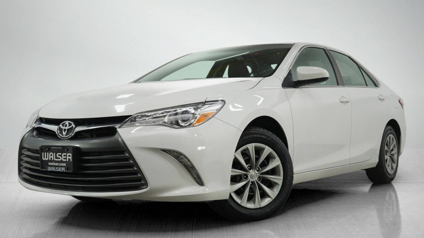 2017 Toyota Camry LE — Sedan — 92,724 mi — Bloomington, MN