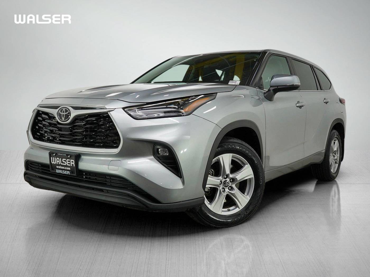 2024 Toyota Highlander LE — SUV — 35,901 mi — Bloomington, MN
