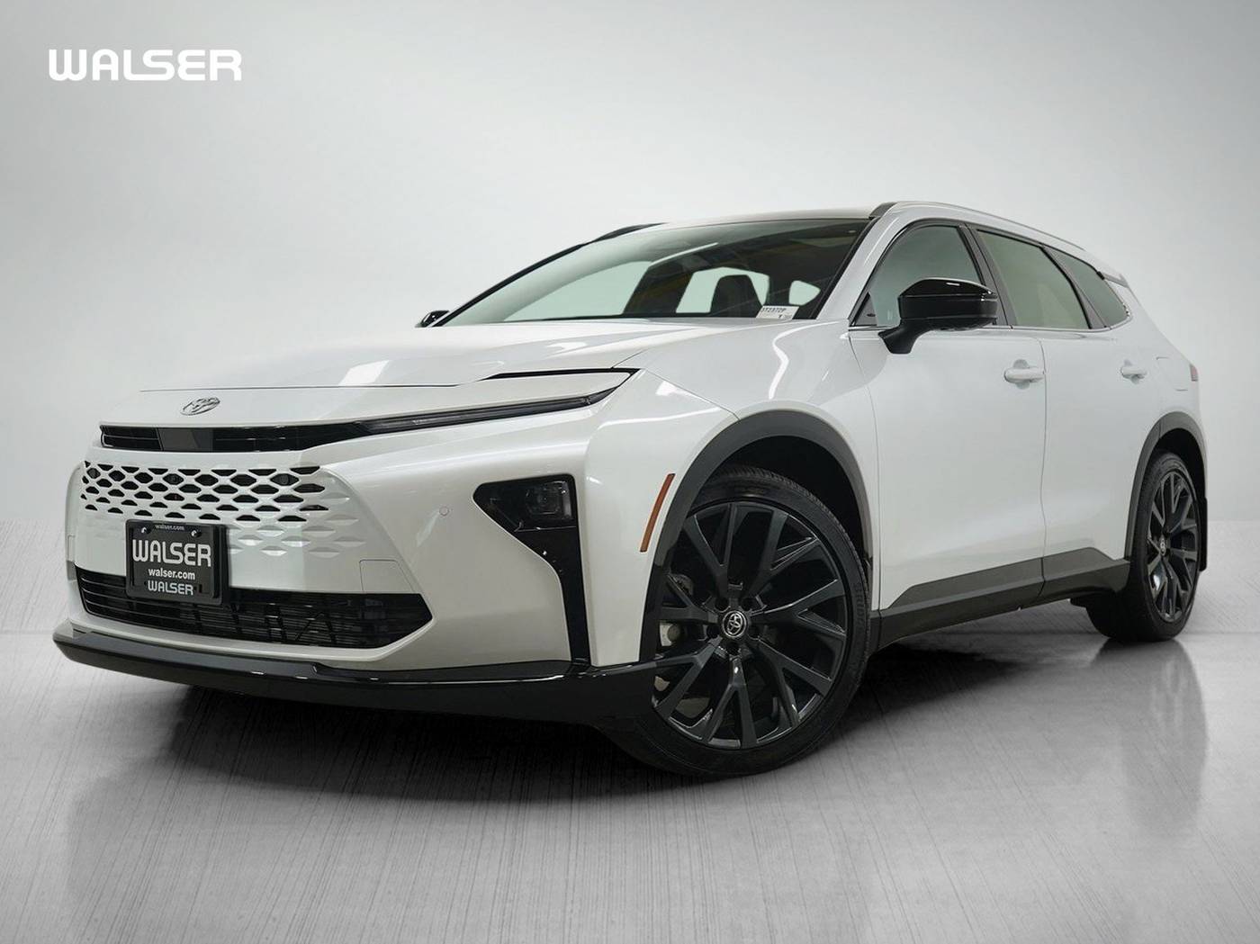 2025 Toyota Crown Signia Limited — SUV — 4,477 mi — Bloomington, MN