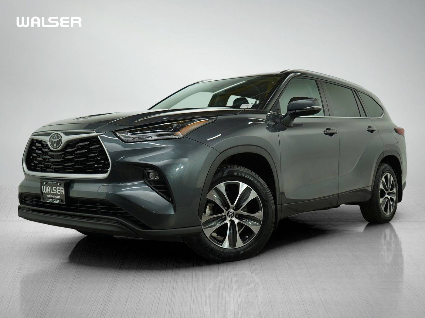 2021 Toyota Highlander XLE — SUV — 36,752 mi — Bloomington, MN