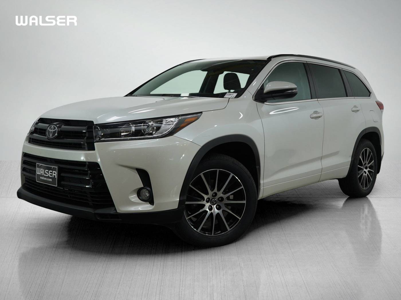 2017 Toyota Highlander SE V6 — SUV — 60,410 mi — Bloomington, MN