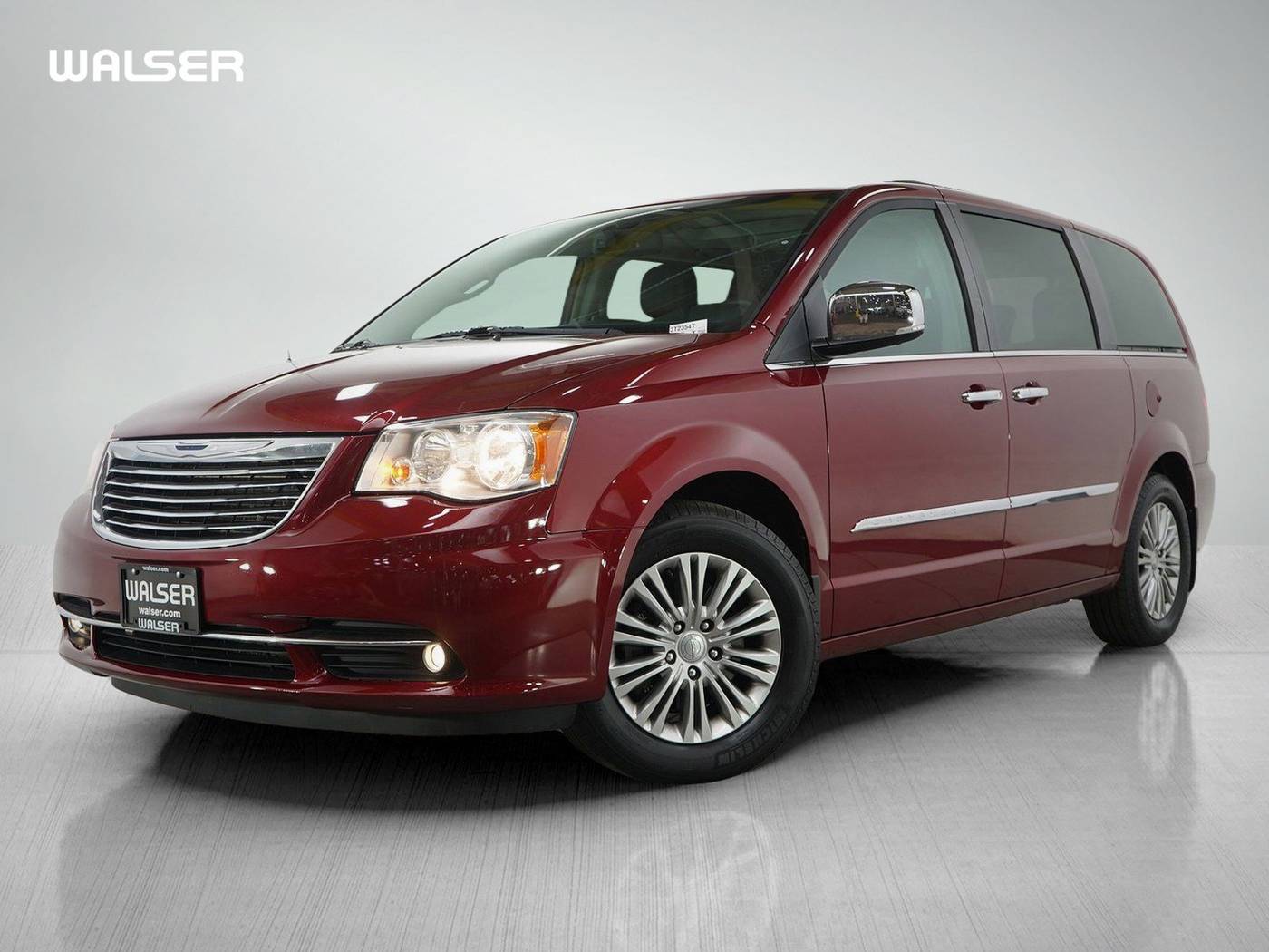 2016 Chrysler Town & Country Touring-L Anniversary Edition — Minivan — 110,695 mi — Bloomington, MN