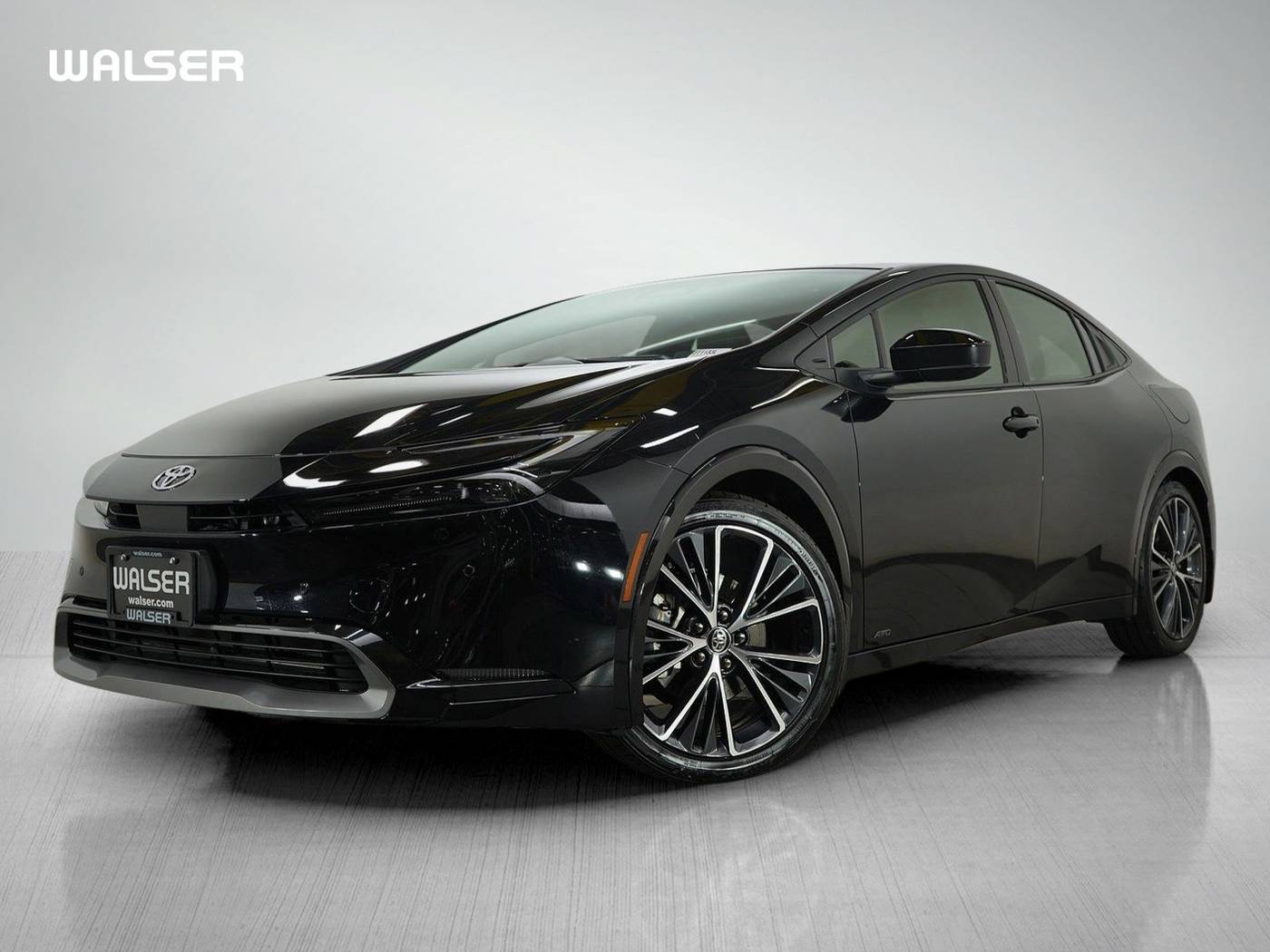 2024 Toyota Prius XLE — Hatchback — 5,326 mi — Bloomington, MN