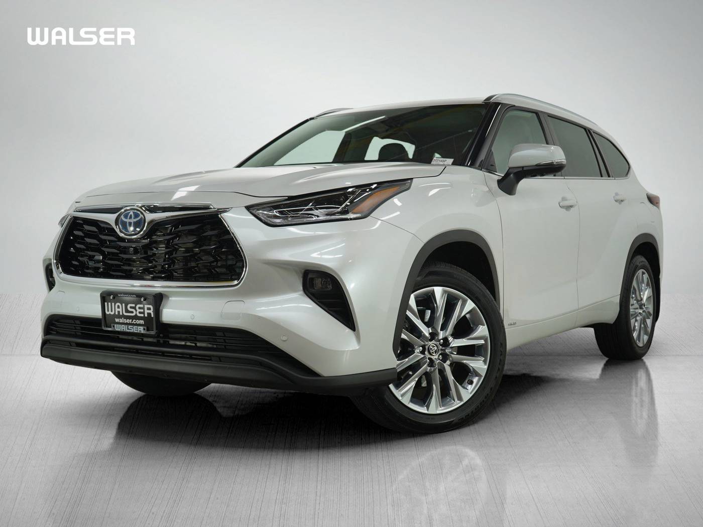 2024 Toyota Highlander Hybrid Limited — SUV — 9,971 mi — Bloomington, MN