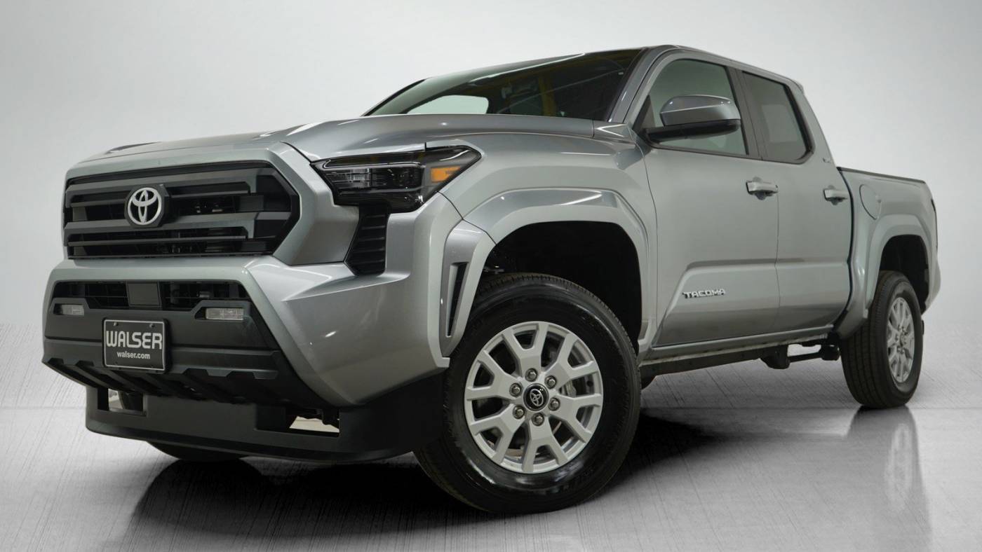 2024 Toyota Tacoma SR5 — Pickup Truck — 4,396 mi — Bloomington, MN