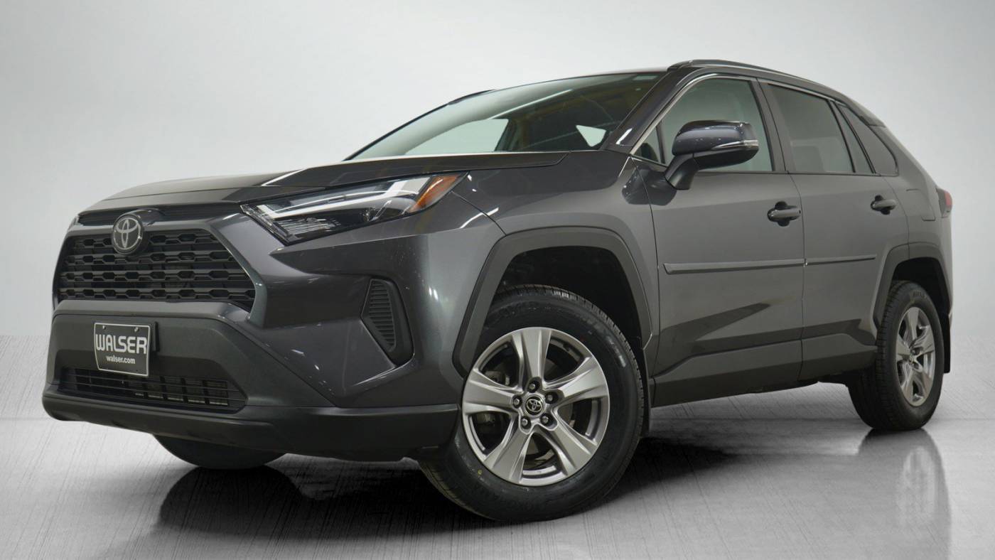 2022 Toyota RAV4 XLE — SUV — 18,090 mi — Bloomington, MN