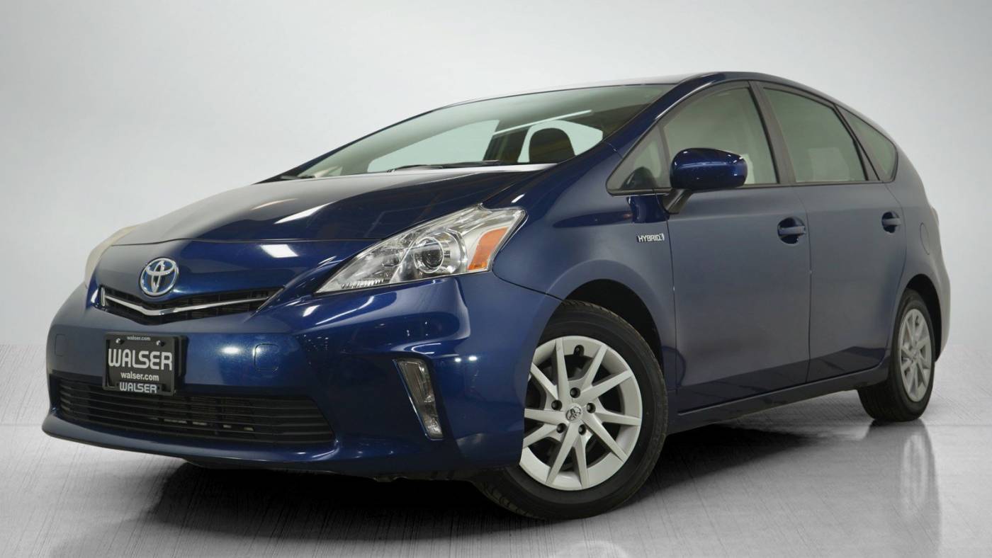 2014 Toyota Prius v Two — Wagon — 118,103 mi — Bloomington, MN