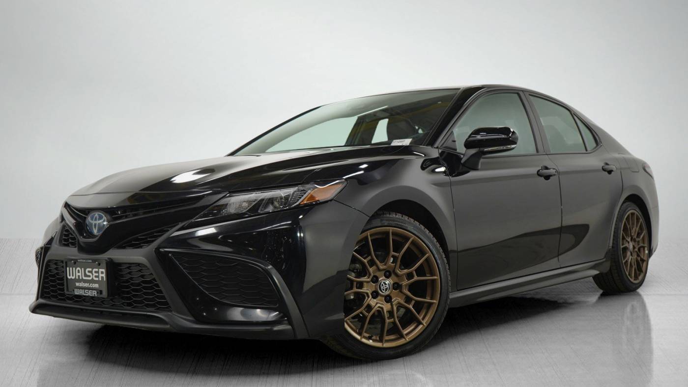 2023 Toyota Camry Hybrid SE Nightshade — Sedan — 74,730 mi — Bloomington, MN