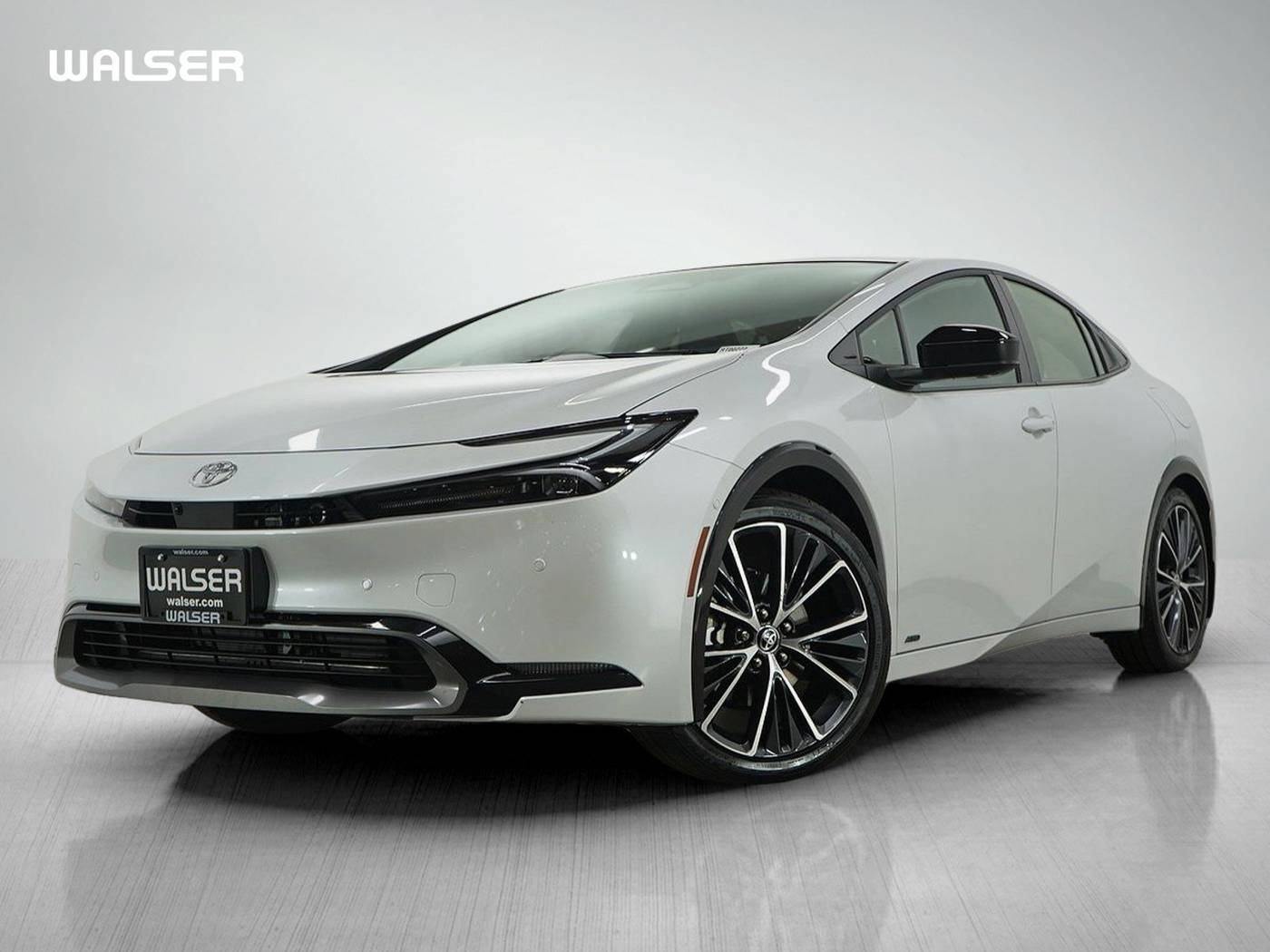 2024 Toyota Prius Limited — Hatchback — 4,915 mi — Bloomington, MN