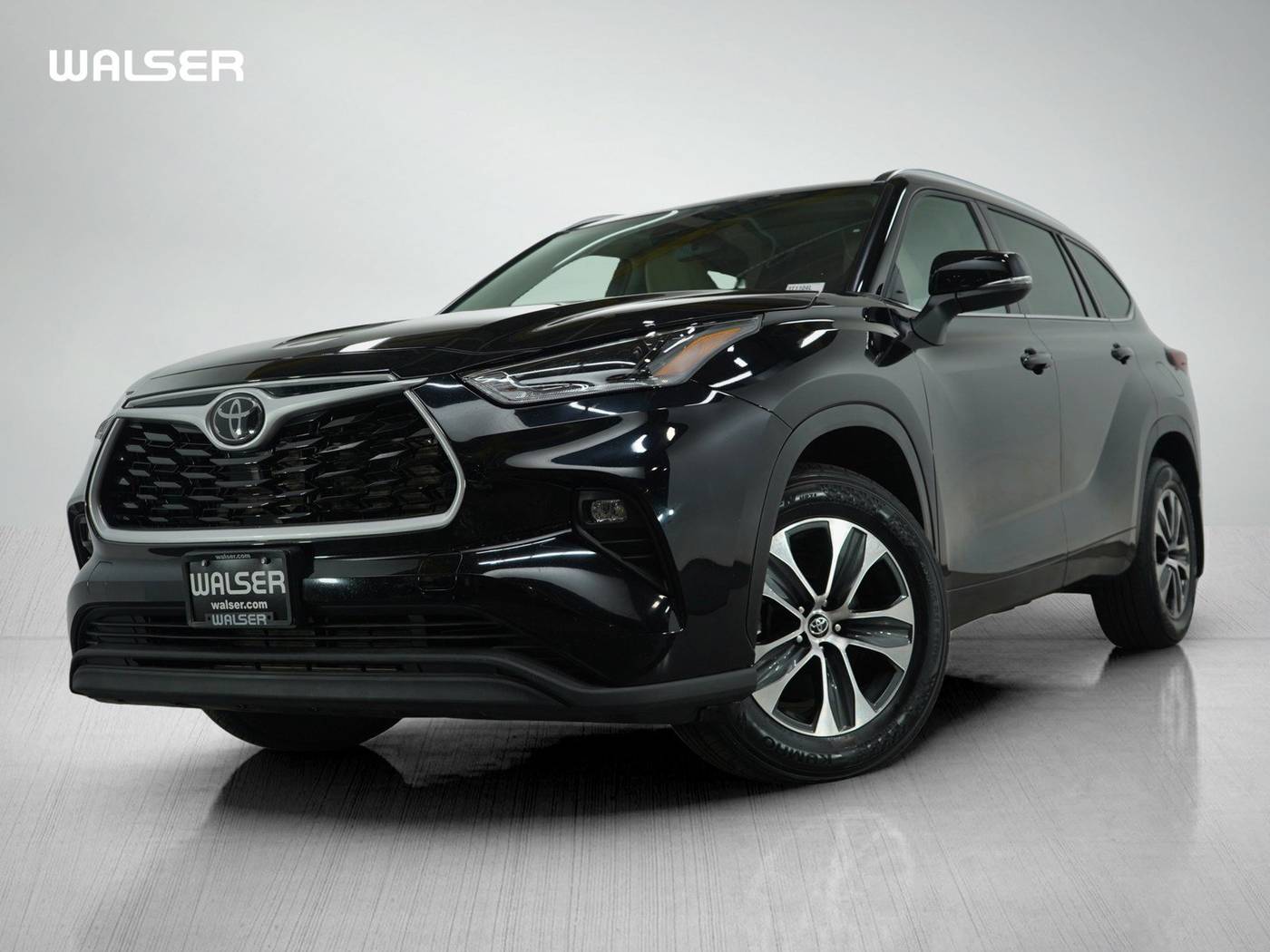 2021 Toyota Highlander XLE — SUV — 41,868 mi — Bloomington, MN