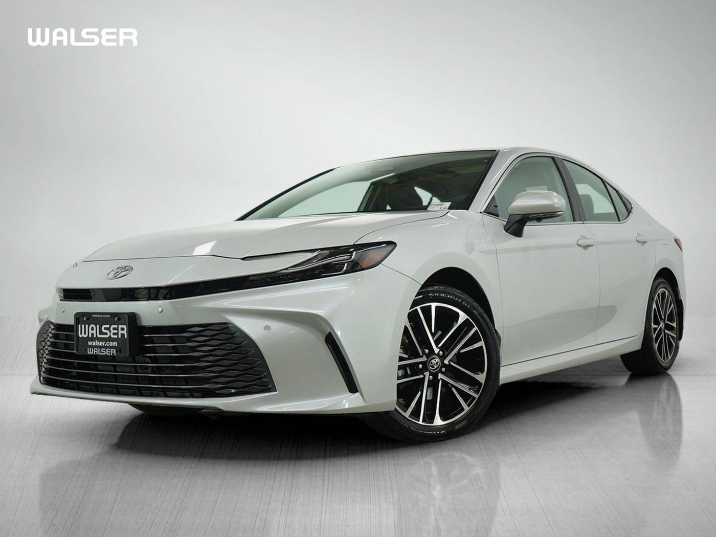 2025 Toyota Camry XLE — Sedan — 9,341 mi — Bloomington, MN