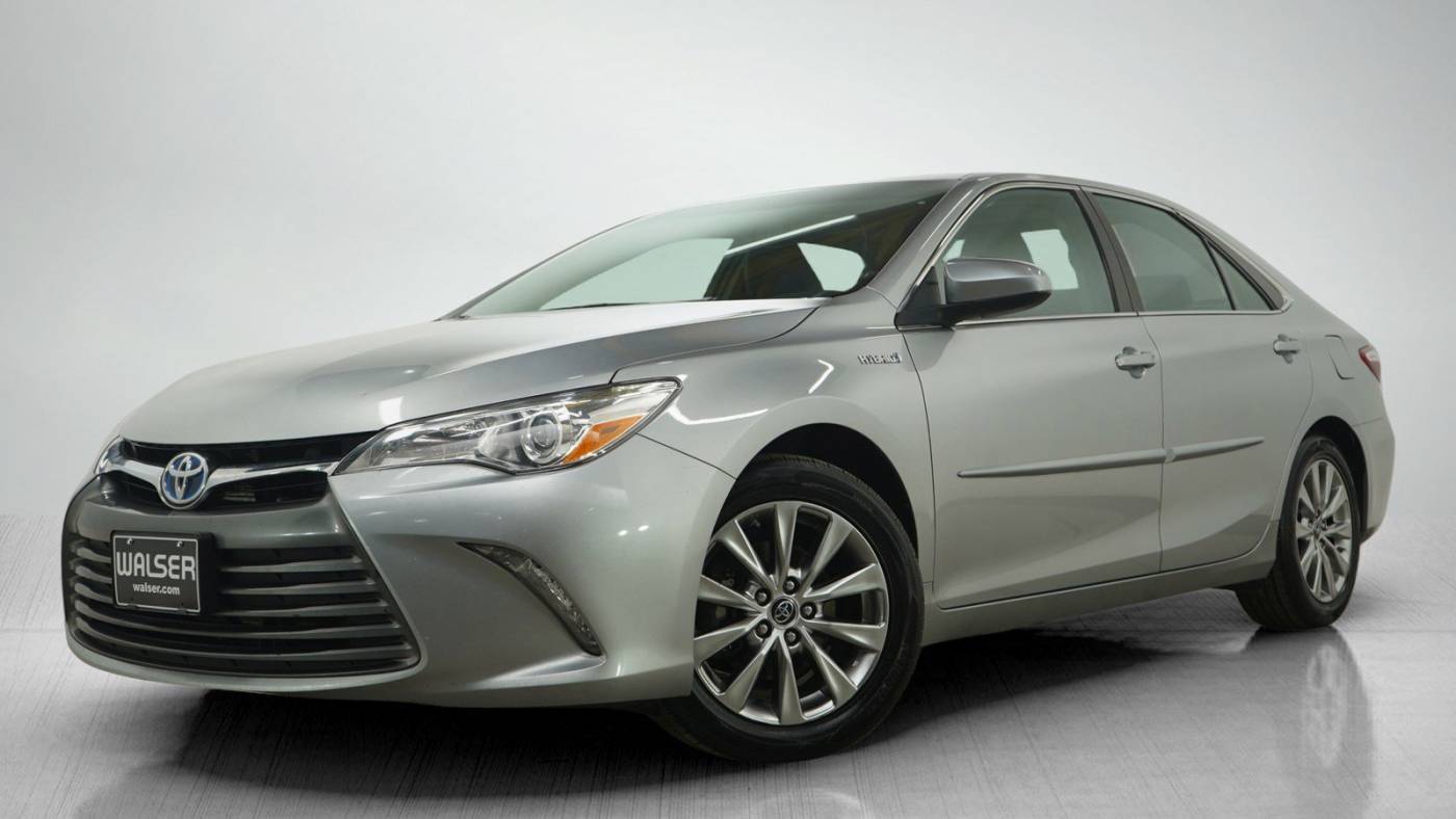 2015 Toyota Camry Hybrid XLE — Sedan — 181,565 mi — Bloomington, MN