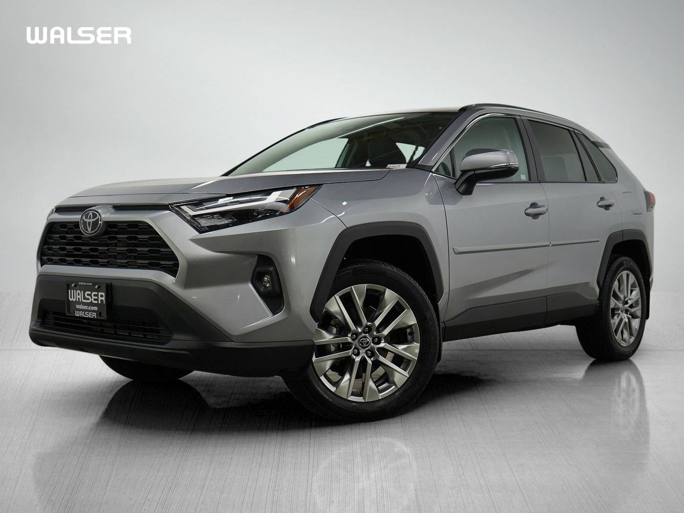 2025 Toyota RAV4 XLE Premium — SUV — 4,208 mi — Bloomington, MN