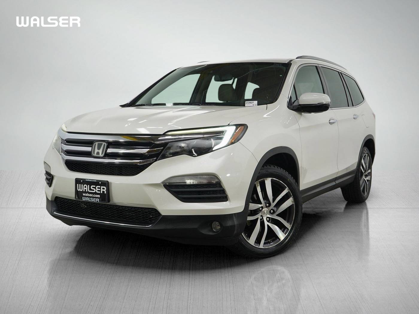 2018 Honda Pilot Touring — SUV — 121,342 mi — Bloomington, MN