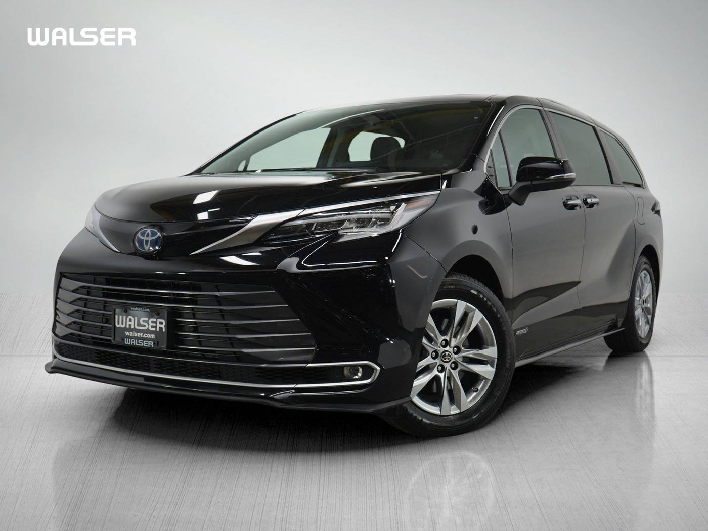 2021 Toyota Sienna Limited — Minivan — 63,751 mi — Bloomington, MN