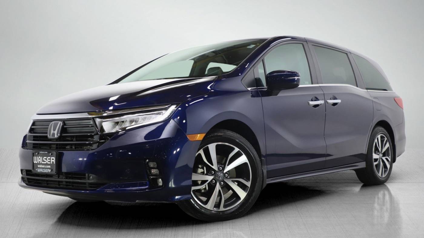 2024 Honda Odyssey Touring — Minivan — 14,372 mi — Burnsville, MN