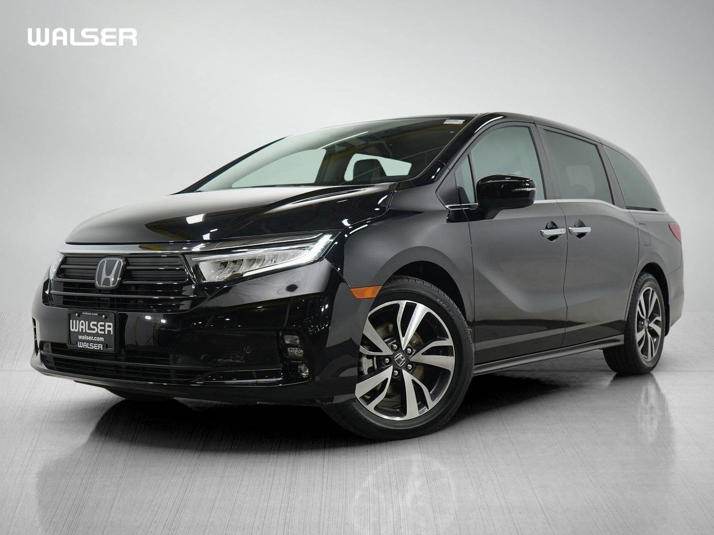 2023 Honda Odyssey Touring — Minivan — 28,963 mi — Burnsville, MN