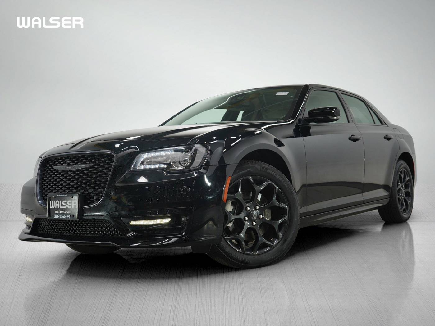 2023 Chrysler 300 Touring L — Sedan — 19,598 mi — Burnsville, MN