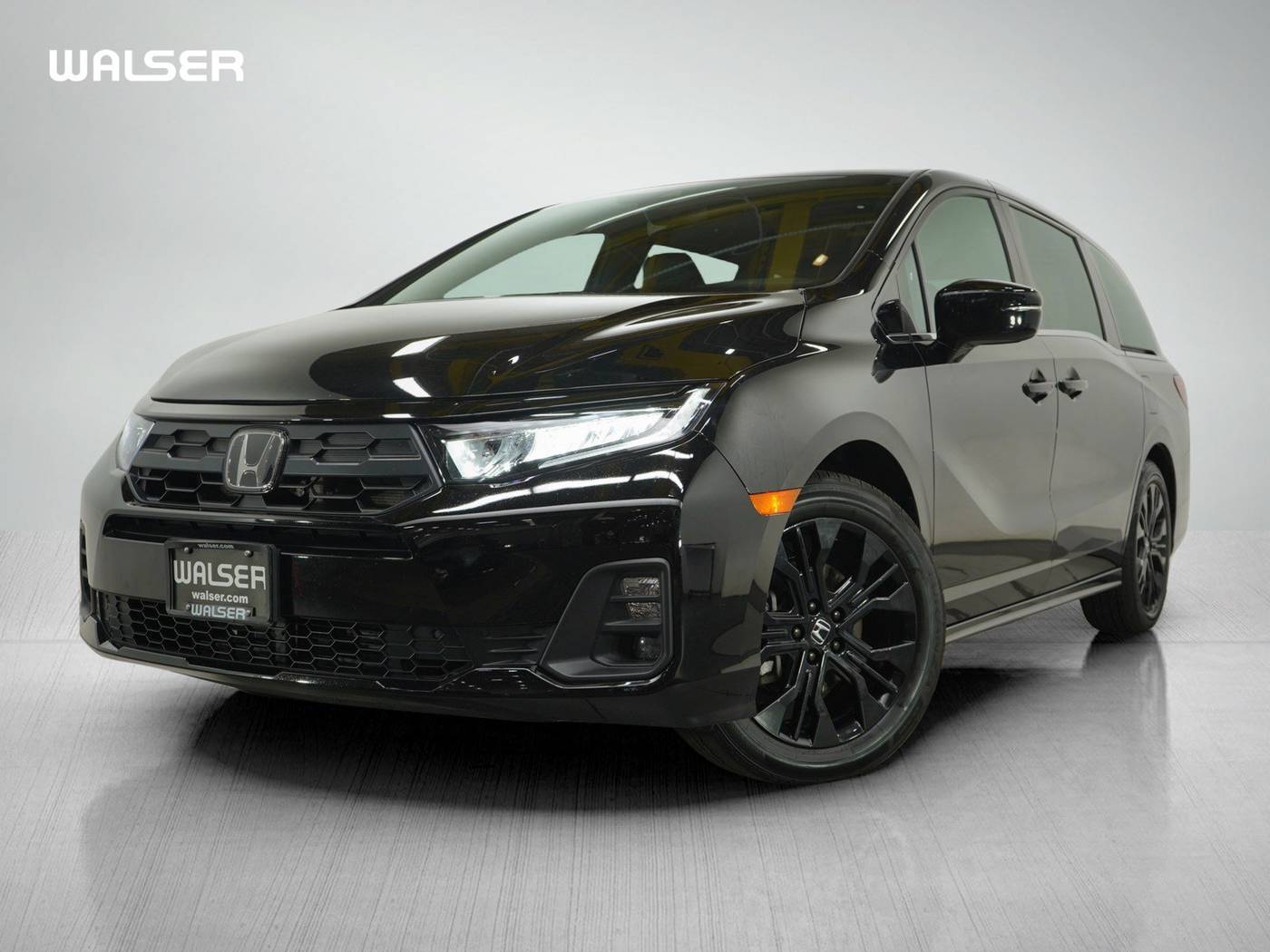 2025 Honda Odyssey Sport-L — Minivan — 13,913 mi — Burnsville, MN