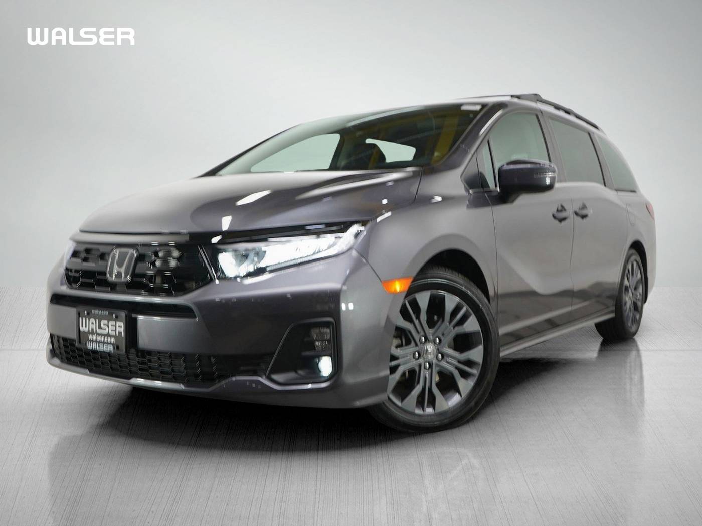 2025 Honda Odyssey Touring — Minivan — 4,162 mi — Burnsville, MN
